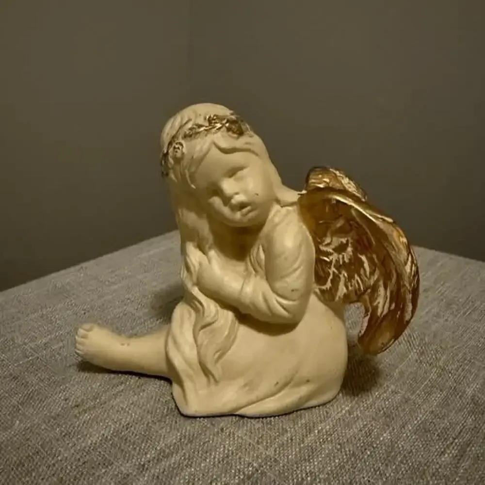 👼 Vintage Angel Figurine Gold Wings Made in Taiwan 5” Tall Religious Decor